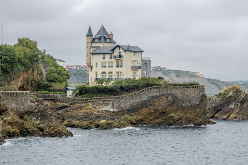 visite théâtralisée de biarritz séminaire team building agence evenementielle biarritz