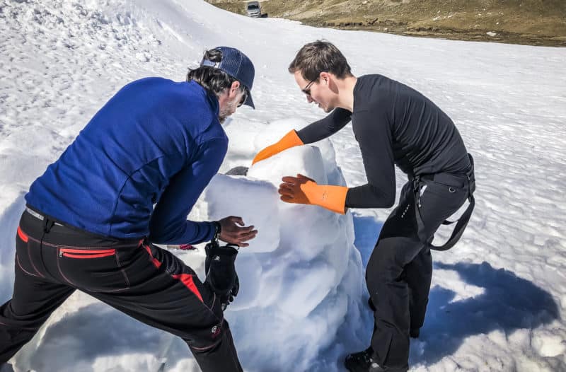 agence evenementielle receptive pays Basque erronda seminaire team building incentive event saint jean de luz pyrenees la mongie baqueira formigal construction igloos activité neige