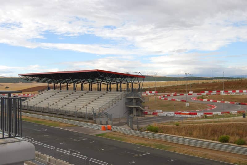 seminaire team building karting course formule 1 3 challenge incentive sports automobiles circuit de navarre nogaro briscous course enduro rallye 4x4 pays basque navarre agence evenementielle erronda bilbao los arcos