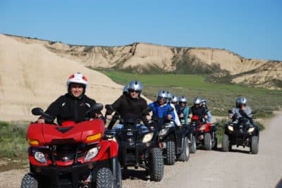 Incentive-seminaire-pays-basque-navarre-bodega-quad-bardenas-olite-grottes-troglodytes-cuevas-agence-evenementielle-erronda