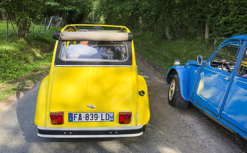 agence evenementielle pays basque erronda seminaire team building incentive event saint jean de luz rallye landes plein air ocean 2cv bleu jaune