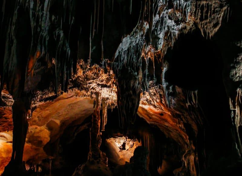 spéléologie hivernale pyrénées alpes hiver montagnes agence erronda